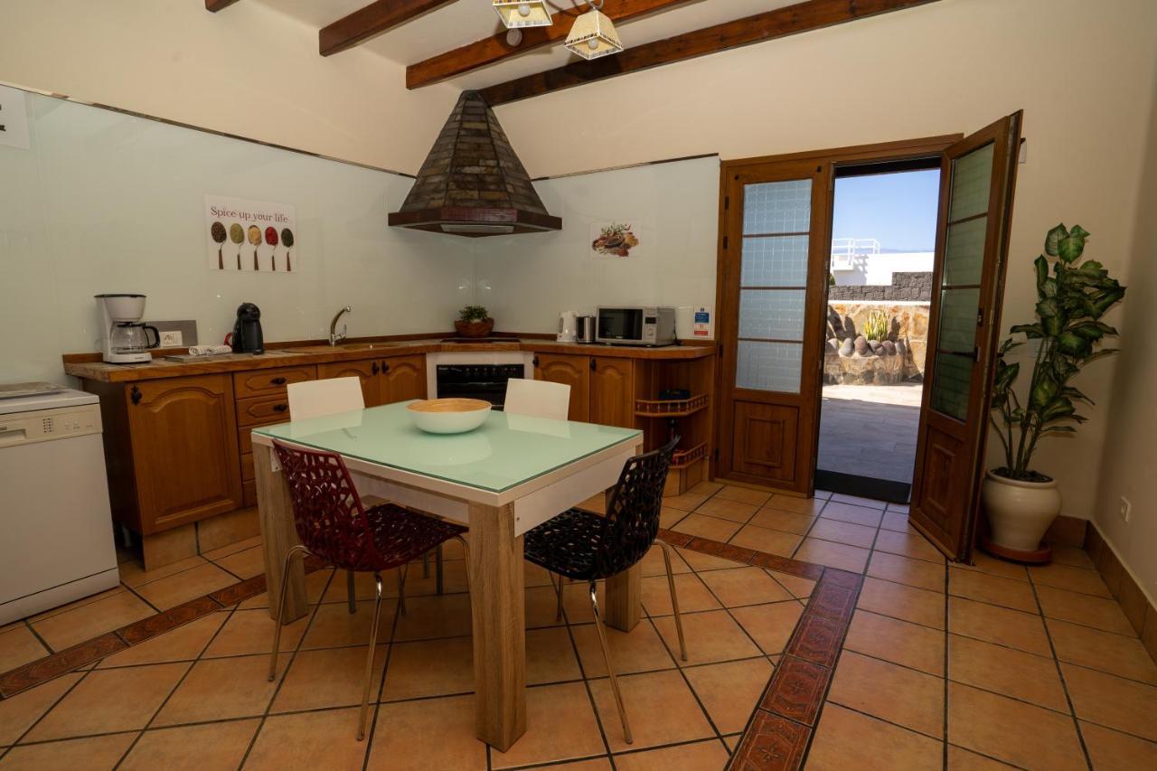 Villa Piedra Playa Blanca  Exteriör bild